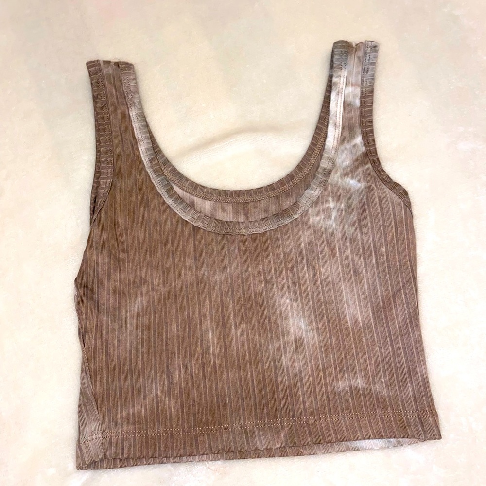 Ribbed Tie-Dye Cropped Tank Top